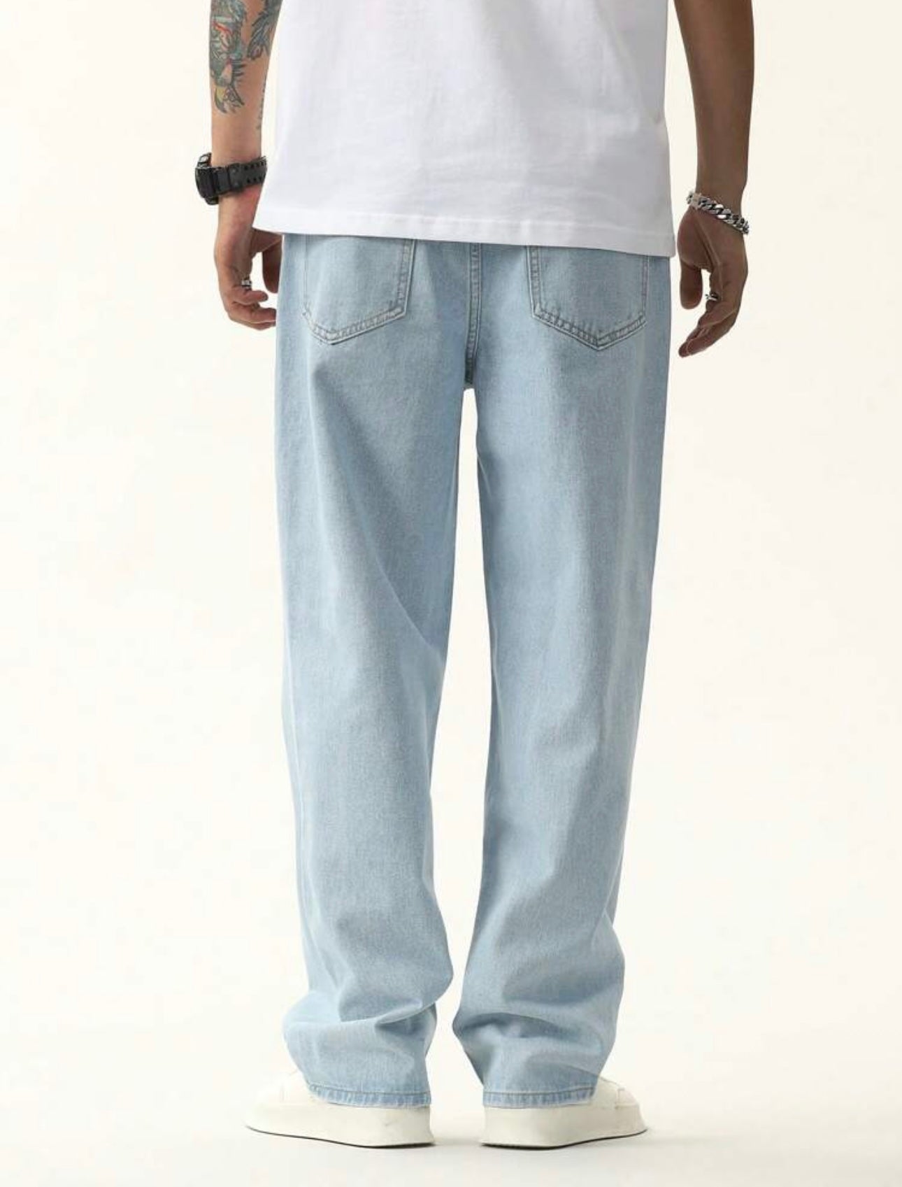 Light wash jeans